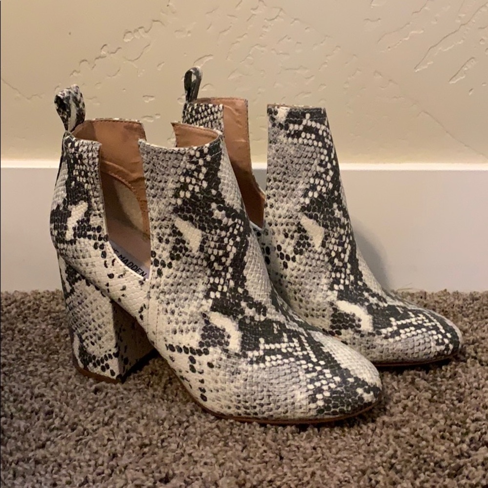 Steve Madden Boots